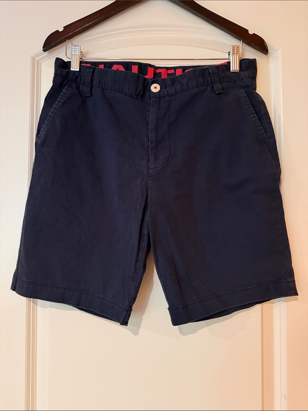 Nautica Men's Navy Blue Flat-Front Chino Shorts Size 30W